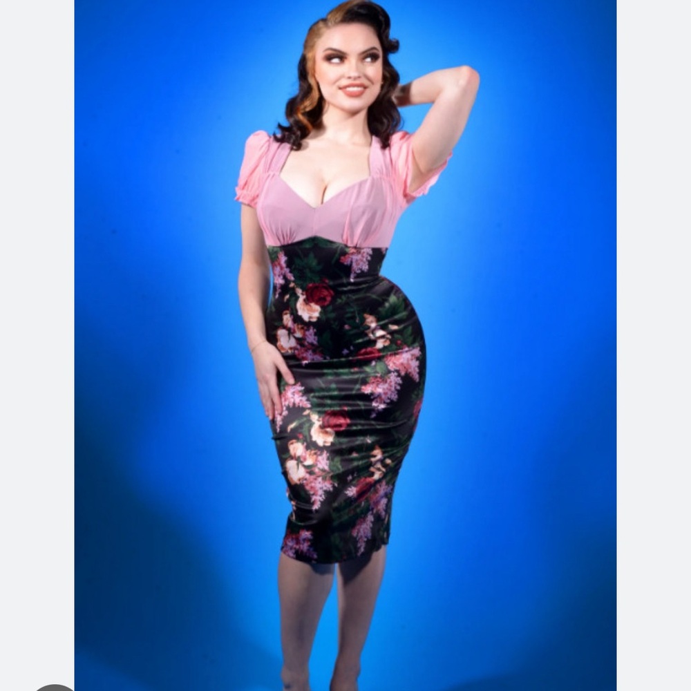 Pinup culture dress, extra large floral and pink black Mary Ann dress